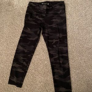 Athleta Girl High Rise Chit Chat Capri Legging